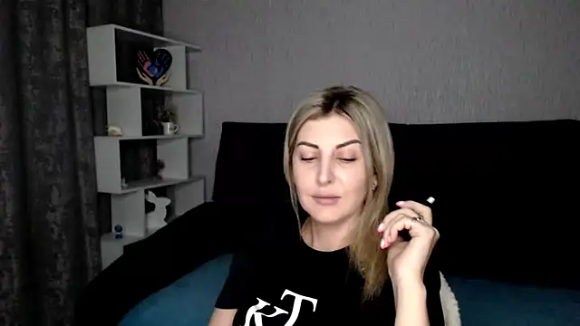 Amelia Harper online show from December 10, 3:12 pm