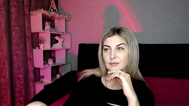 Amelia Harper online show from December 23, 2:50 pm