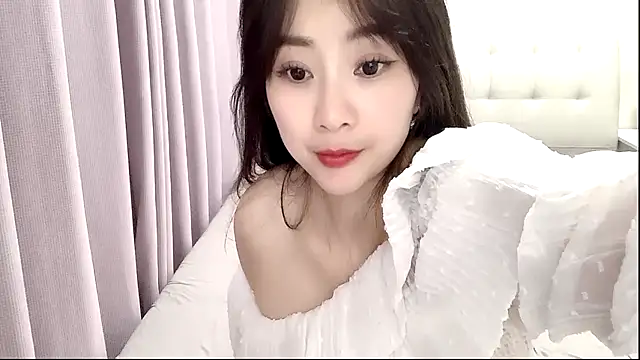 aisha123123 online show from December 19, 2:13 pm