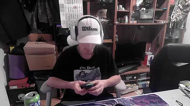 Snapshot of leon29leo chatting on September 27, 6:51 am leon29leo online show from September 27, 6:51 am