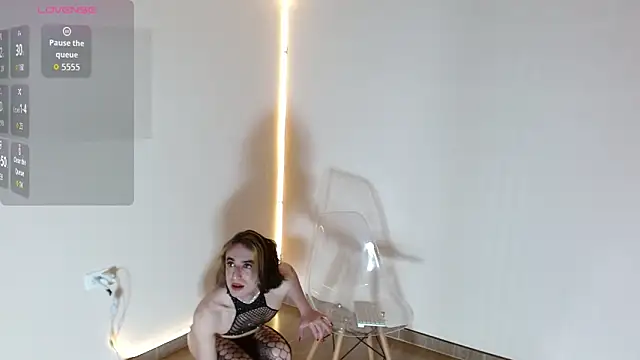 Snapshot of zara_cutehot19 chatting on February 7, 1:09 am zara cutehot19 online show from February 7, 1:09 am