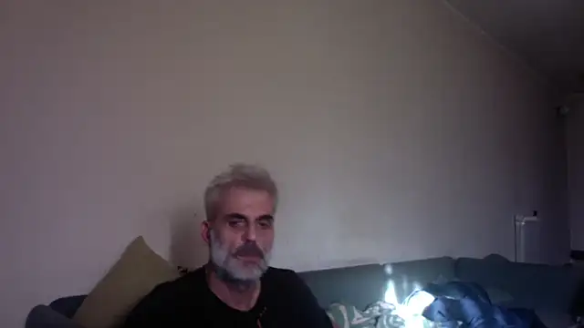 Snapshot of skossa777 chatting on October 12, 6:56 am skossa777 online show from October 12, 6:56 am