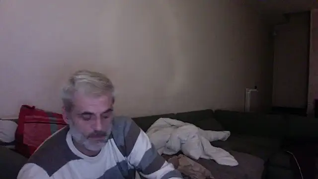 Snapshot of skossa777 chatting on November 9, 5:55 pm skossa777 online show from November 9, 5:55 pm