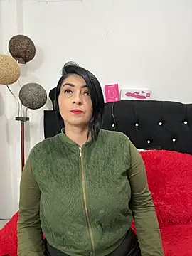 Snapshot of karenlennox1 chatting on December 21, 12:29 am karenlennox1 online show from December 21, 12:29 am