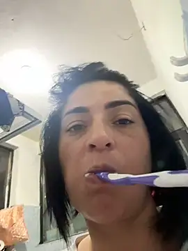 karenlennox1 online show from August 2, 8:40 pm