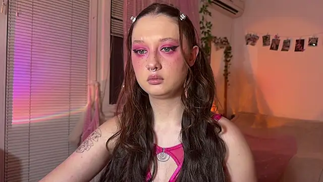 Jenny darling love online show from July 4, 7:31 pm