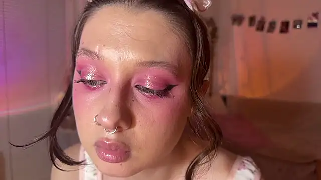 Jenny darling love online show from July 7, 7:07 pm