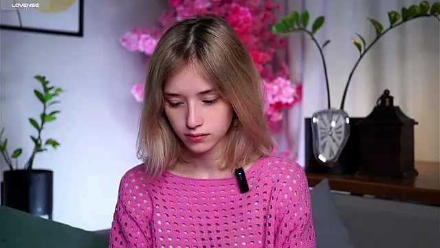 EdlinHargus online show from March 2, 1:26 am