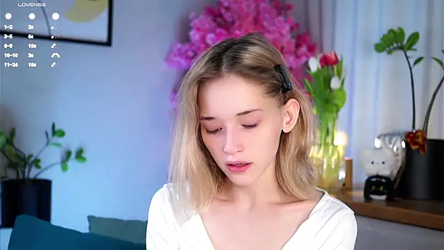 EdlinHargus online show from March 9, 6:17 am