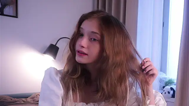 EdlinHargus online show from October 21, 1:39 am