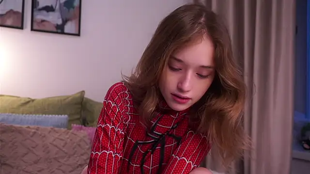 EdlinHargus online show from November 7, 1:27 am