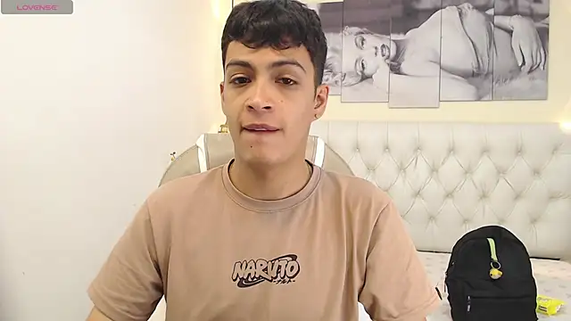 SkinnyBoy  online show from January 7, 12:20 pm