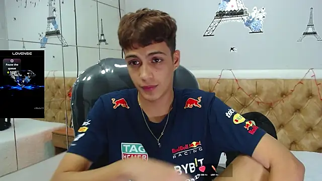 SkinnyBoy  online show from March 15, 7:16 pm