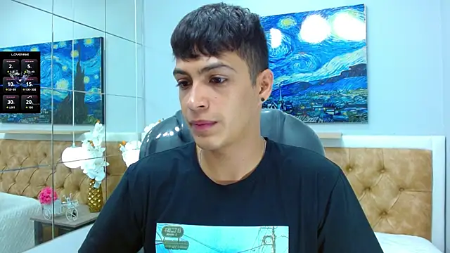 Snapshot of SkinnyBoy_ chatting on October 18, 12:17 pm SkinnyBoy  online show from October 18, 12:17 pm