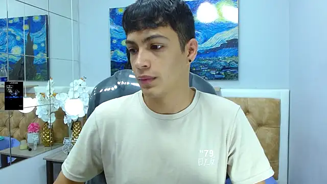 Snapshot of SkinnyBoy_ chatting on October 28, 12:30 pm SkinnyBoy  online show from October 28, 12:30 pm