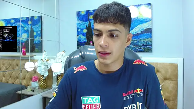 Snapshot of SkinnyBoy_ chatting on November 1, 7:16 pm SkinnyBoy  online show from November 1, 7:16 pm