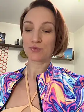 UmaTruewoman online show from November 5, 6:02 am