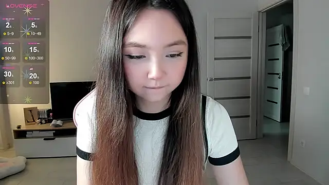 Fluffy Rose online show from March 6, 8:22 am