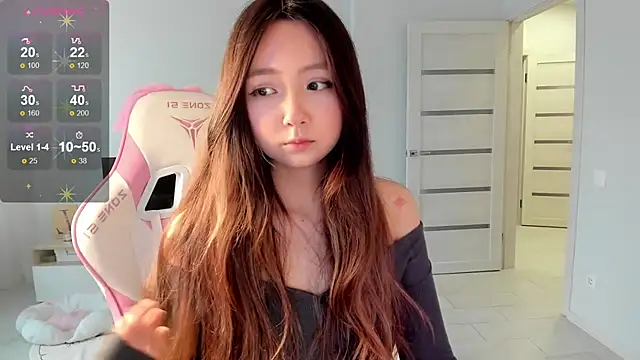 Snapshot of Fluffy_Rose chatting on May 10, 8:08 am Fluffy Rose online show from May 10, 8:08 am