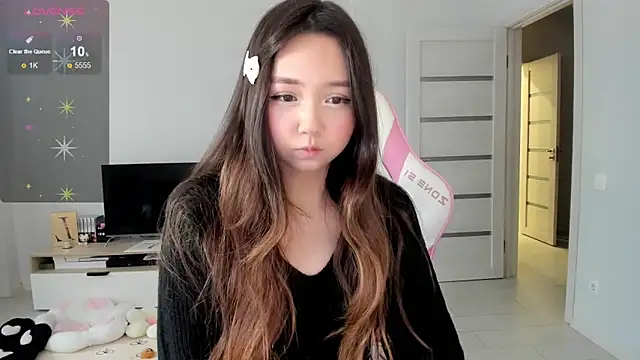 Snapshot of Fluffy_Rose chatting on May 21, 3:02 am Fluffy Rose online show from May 21, 3:02 am
