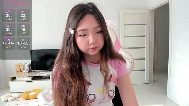 Snapshot of Fluffy_Rose chatting on June 16, 1:08 am Fluffy Rose online show from June 16, 1:08 am