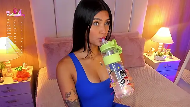 Snapshot of CaseyPiierce chatting on September 12, 7:58 pm CaseyPiierce online show from September 12, 7:58 pm