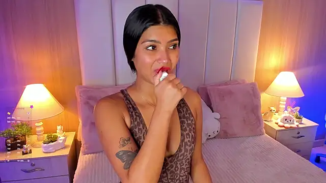 Snapshot of CaseyPiierce chatting on September 27, 7:41 pm CaseyPiierce online show from September 27, 7:41 pm