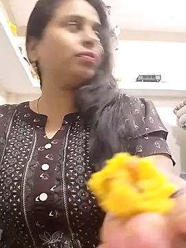 Snapshot of Rasmalai786 chatting on December 20, 11:17 am Rasmalai786 online show from December 20, 11:17 am