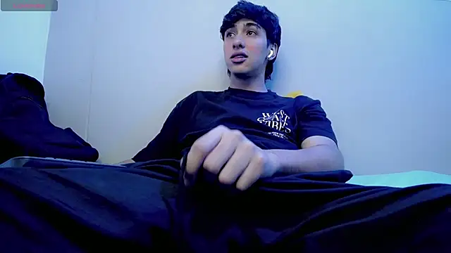 Snapshot of Jake_tripp chatting on December 15, 4:17 am Jake tripp online show from December 15, 4:17 am