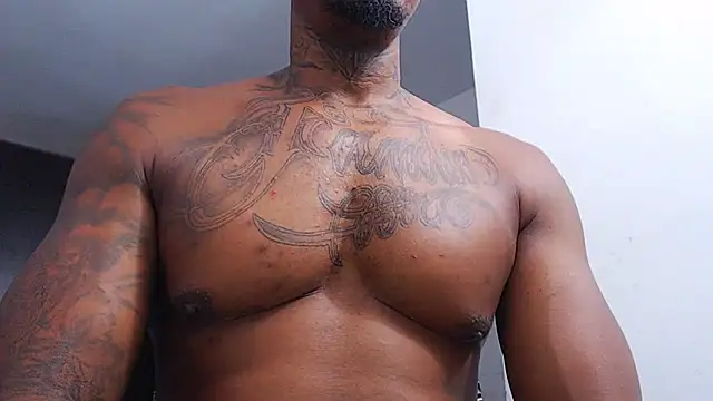 Snapshot of jhon_tomson1 chatting on November 9, 7:01 pm jhon tomson1 online show from November 9, 7:01 pm