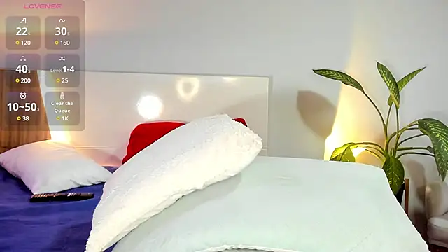 Snapshot of ClaraMariaMon chatting on December 27, 9:22 pm ClaraMariaMon online show from December 27, 9:22 pm