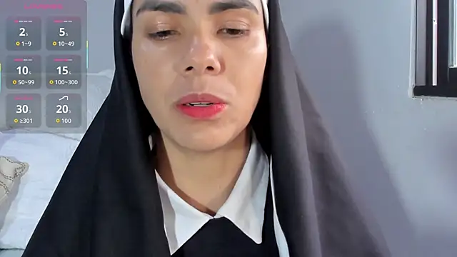 Snapshot of ClaraMariaMon chatting on October 6, 2:25 pm ClaraMariaMon online show from October 6, 2:25 pm