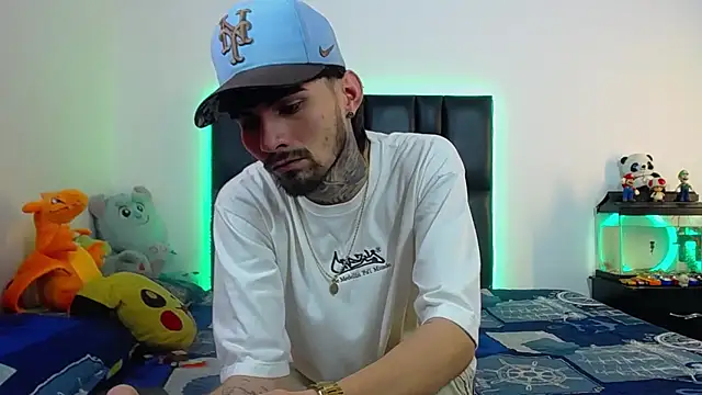 Brutal Sex Fucking online show from June 23, 9:57 pm