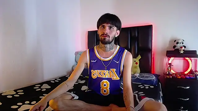 Brutal Sex Fucking online show from July 22, 8:44 pm