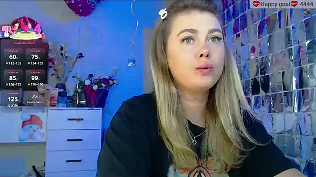 SuchCute online show from September 21, 3:08 am