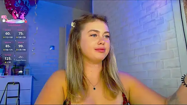 SuchCute online show from September 26, 2:59 am