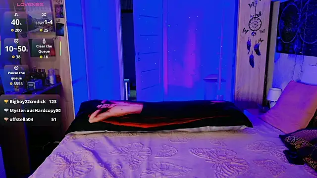 Snapshot of Evva_Ross chatting on November 6, 5:47 pm Evva Ross online show from November 6, 5:47 pm