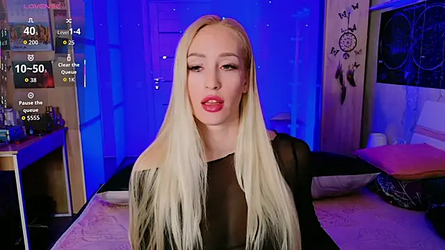 Snapshot of Evva_Ross chatting on December 2, 5:19 pm Evva Ross online show from December 2, 5:19 pm