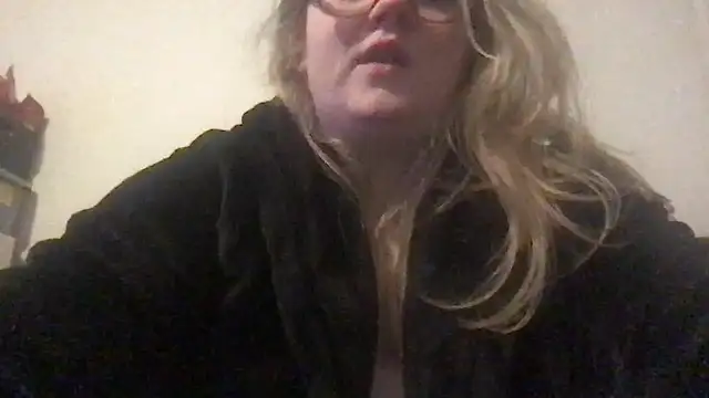 honeyyy24 online show from January 11, 9:57 pm