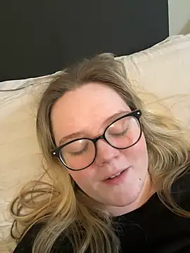 honeyyy24 online show from March 16, 6:34 pm