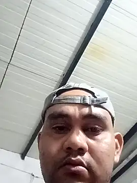 travieso2893 online show from October 3, 3:25 am