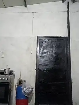 travieso2893 online show from February 5, 3:22 am