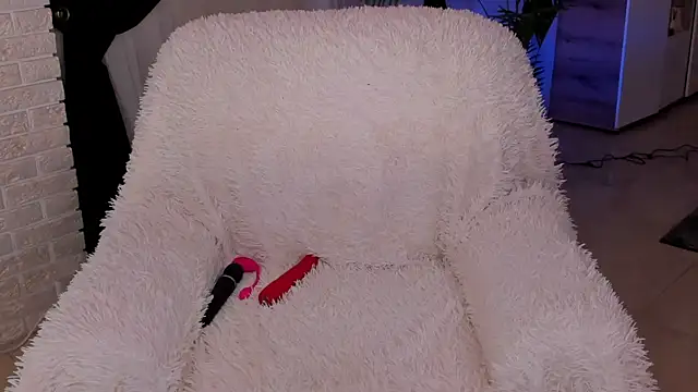 KittiLiza online show from January 28, 1:50 am