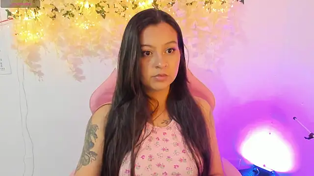 Sweet Chloe06 online show from November 4, 11:15 pm