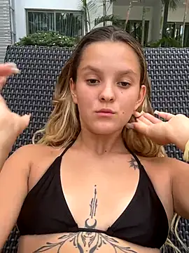 LeonaLoveFuck online show from September 22, 3:41 am