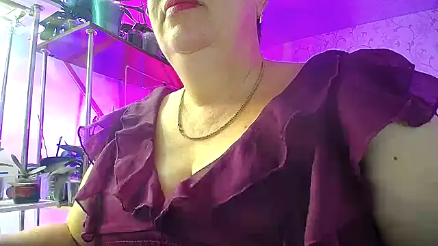  Sweet Woman online show from September 18, 4:14 am