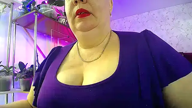 Snapshot of _Sweet_Woman chatting on February 19, 8:43 am Sweet Woman online show from February 19, 8:43 am