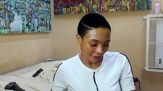 Snapshot of CaramelDelux27 chatting on February 12, 4:22 pm CaramelDelux27 online show from February 12, 4:22 pm