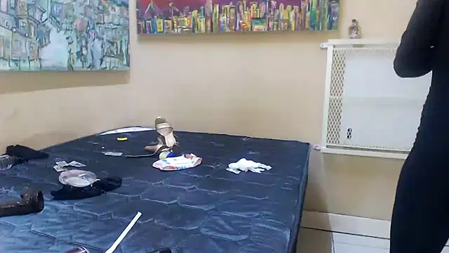 Snapshot of CaramelDelux27 chatting on March 15, 4:32 pm CaramelDelux27 online show from March 15, 4:32 pm