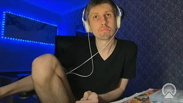 Aki-Laky online show from April 12, 7:41 pm